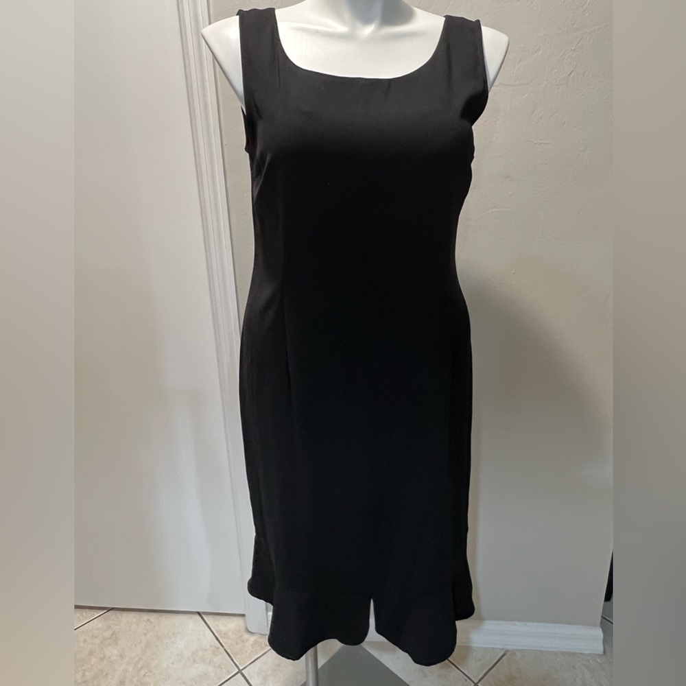 Size10 Tall Sag Harbor Black zip back dress, like new